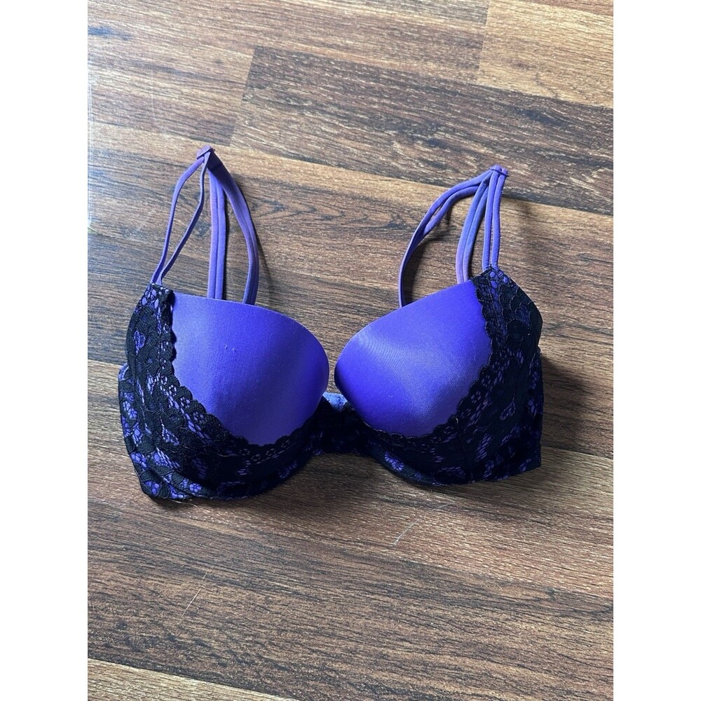Y2K Victoria’s Secret Lined Demi Bra Size 32DD